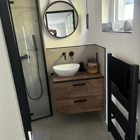 דירה Im Loft Style, Netflix, Parkplatz Kostenlos Tolle, Ruhige Lage *